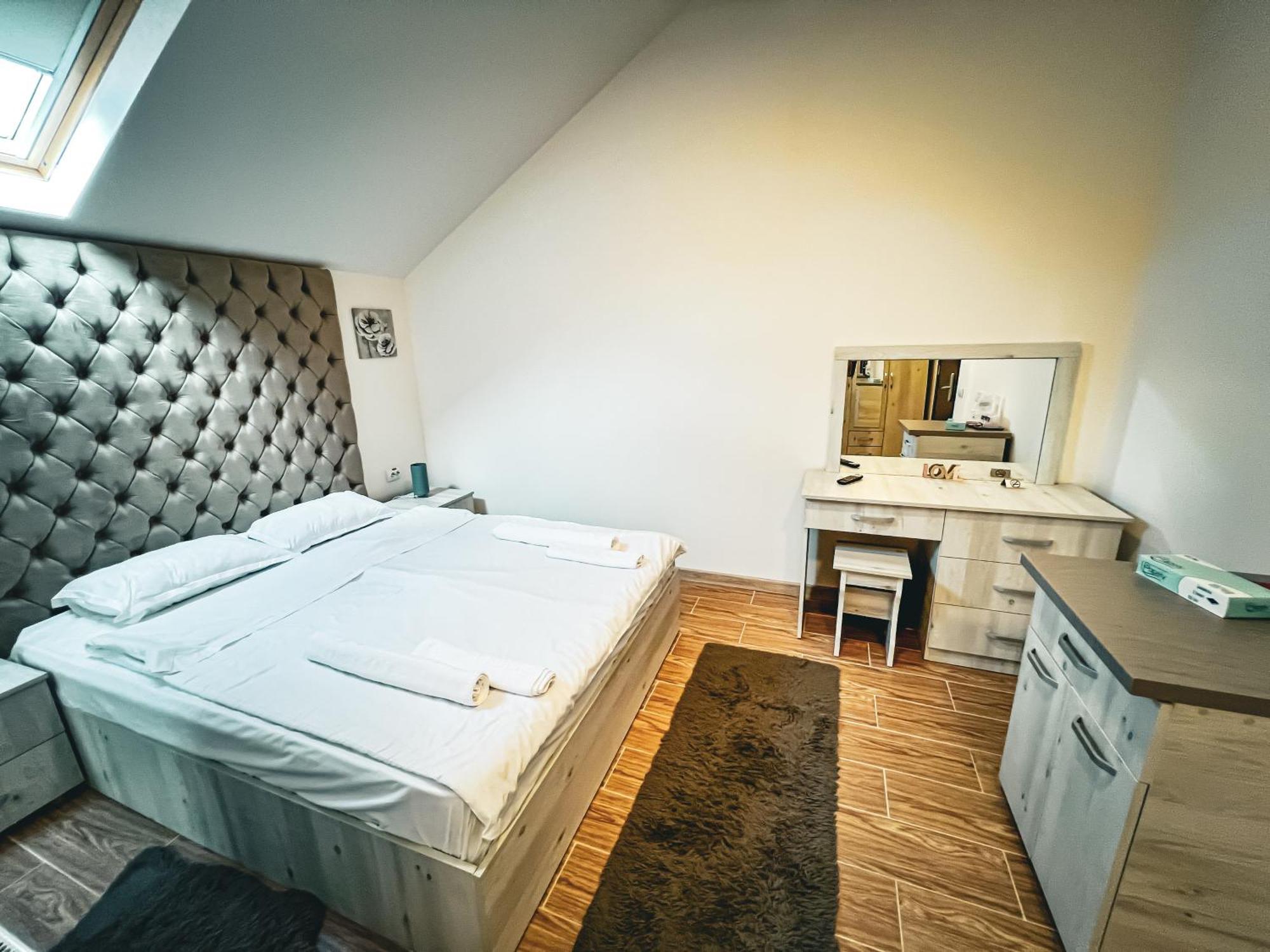 Splendor Boutique Hotel Piteşti Extérieur photo