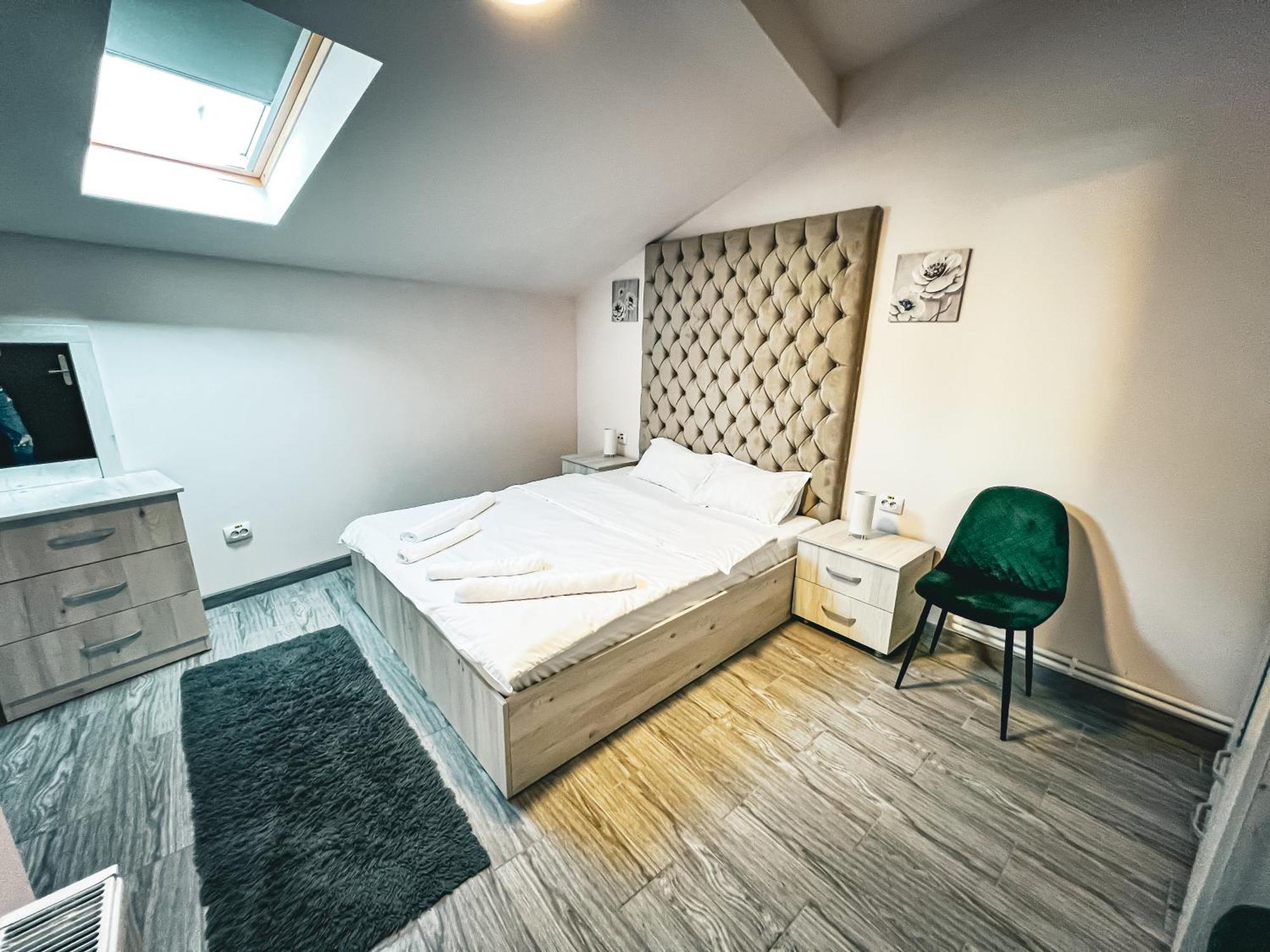 Splendor Boutique Hotel Piteşti Extérieur photo