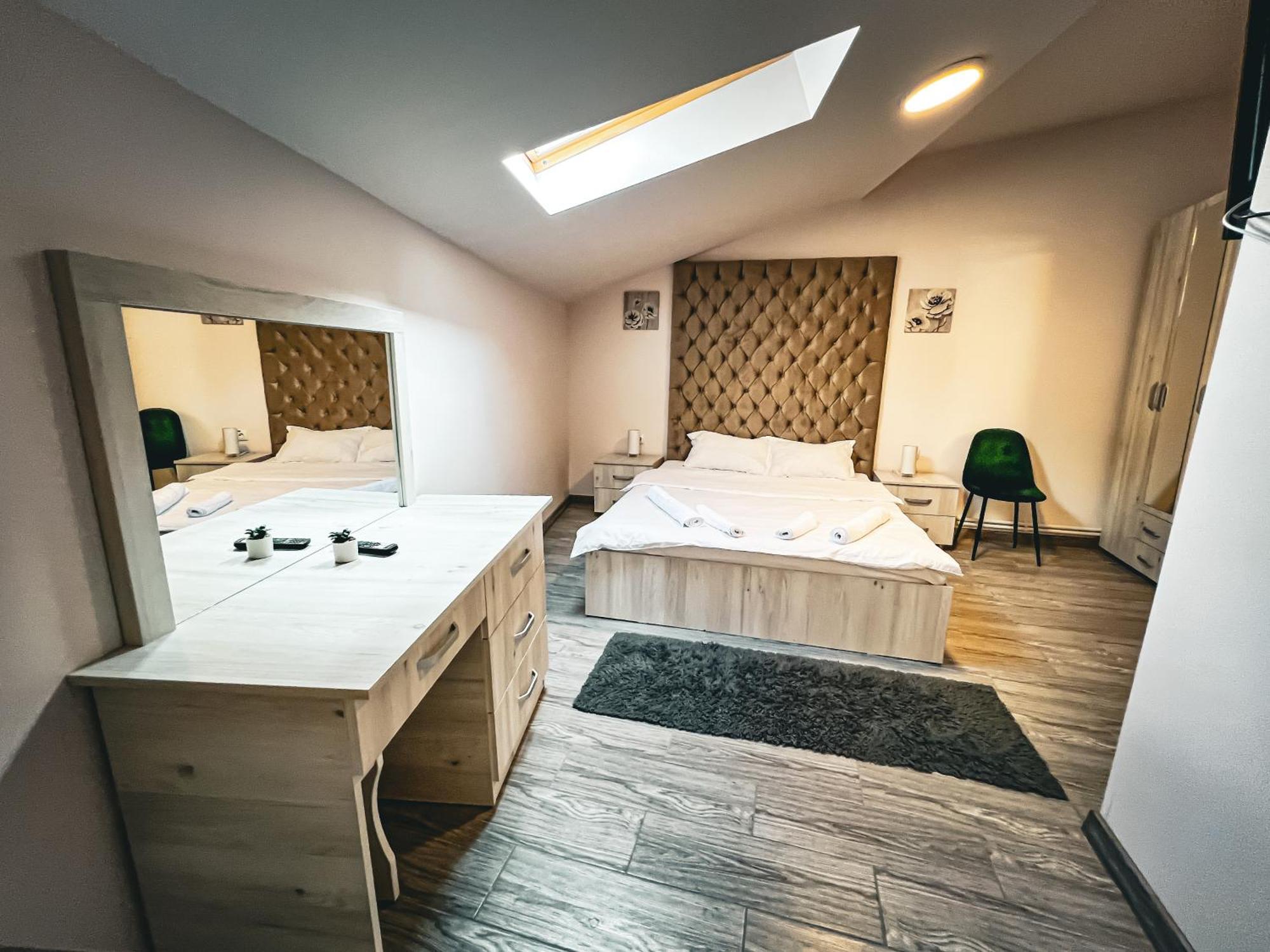 Splendor Boutique Hotel Piteşti Extérieur photo